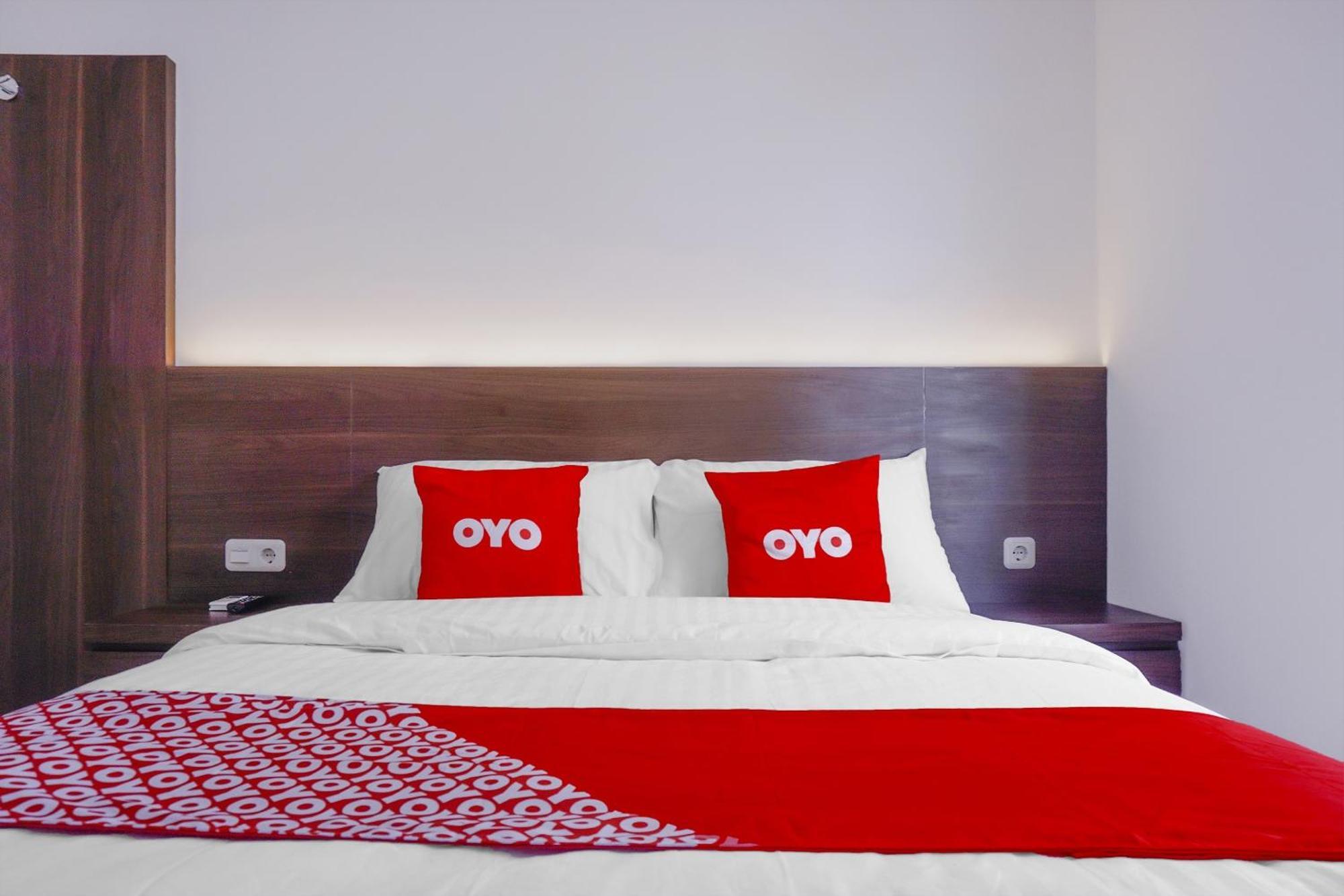 Hotel Super Oyo 90115 Near Pasar Baru Giacarta Esterno foto